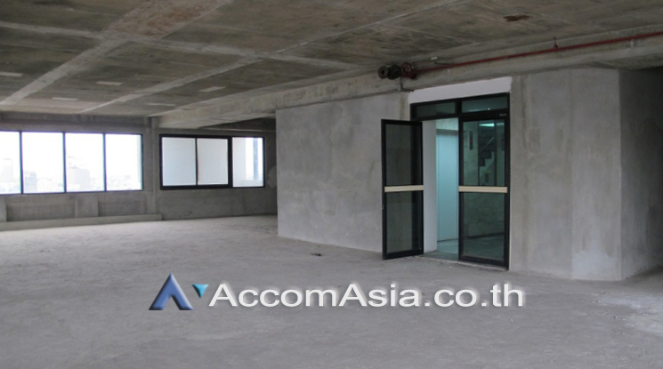 7  Office Space For Rent in Silom ,Bangkok BTS Sala Daeng at Skulthai Surawong AA23701