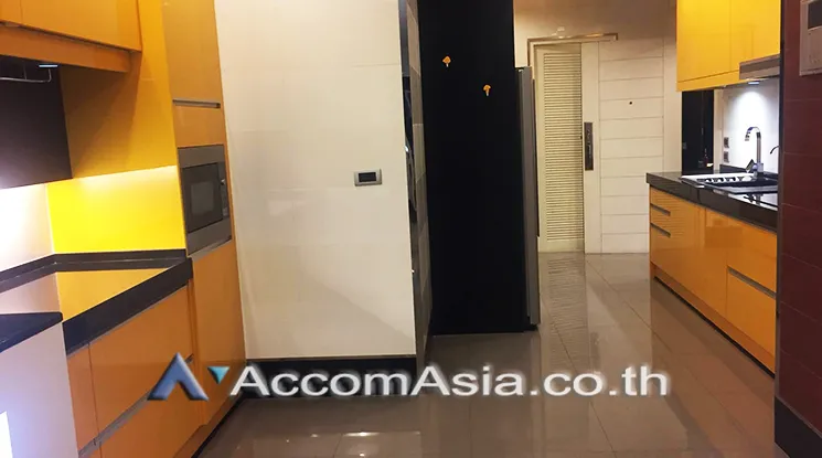 unit 2 Bedrooms  Condominium For Rent in Sukhumvit, Bangkok  near MRT Sukhumvit - BTS Asok (AA23703)