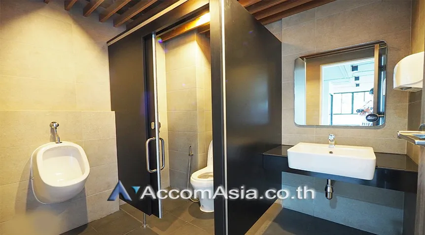 unit Office space For Rent in Sukhumvit, Bangkok  near BTS Thong Lo (AA23713)