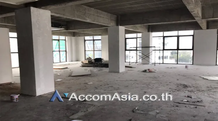 unit Office space For Rent in Sukhumvit, Bangkok  near BTS Phrom Phong (AA23724)