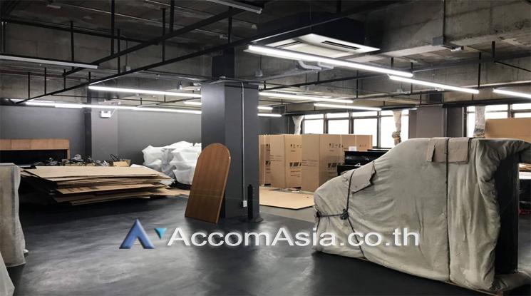  2  Office Space For Rent in Sukhumvit ,Bangkok BTS Phrom Phong at Office space near Phrom Phong AA23729