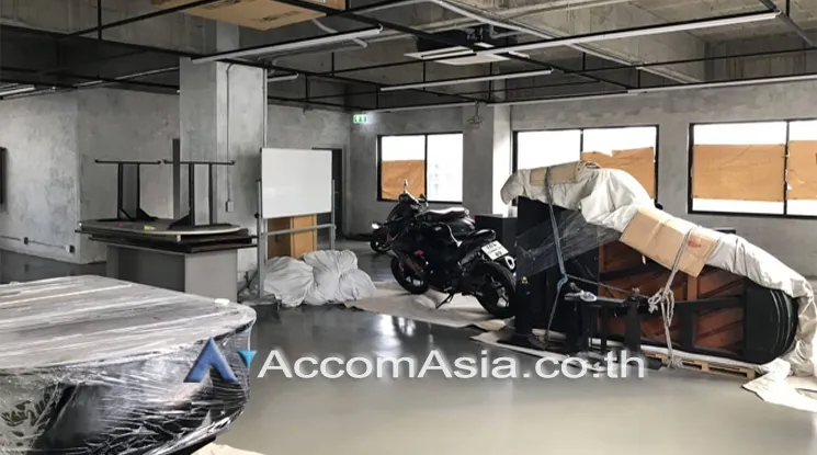 unit Office space For Rent in Sukhumvit, Bangkok  near BTS Phrom Phong (AA23729)