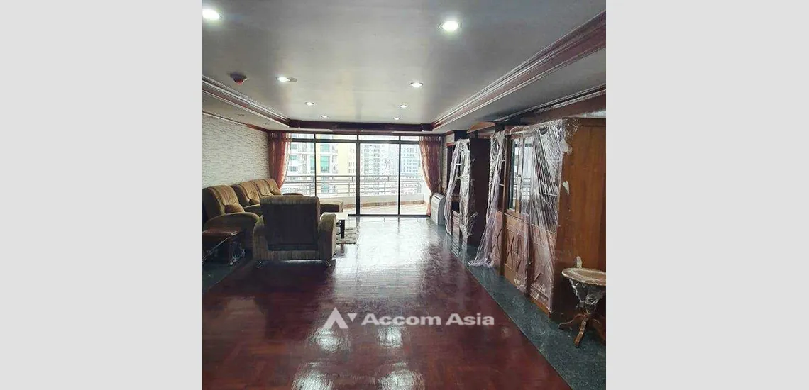  Mahogany Tower Condominium  3 Bedroom for Rent BTS Phrom Phong in Sukhumvit Bangkok