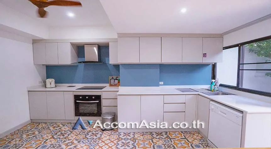 unitDuplex Condo |  4 Bedrooms  Condominium For Rent & Sale in Sukhumvit, Bangkok  near BTS Phrom Phong (AA23967)
