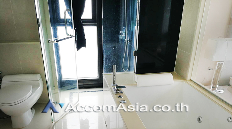 7  2 br Condominium For Rent in Silom ,Bangkok BTS Chong Nonsi at The Address Sathorn AA24019