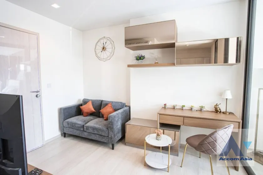  2  1 br Condominium For Rent in Ploenchit ,Bangkok BTS Ploenchit at Life One Wireless AA24104