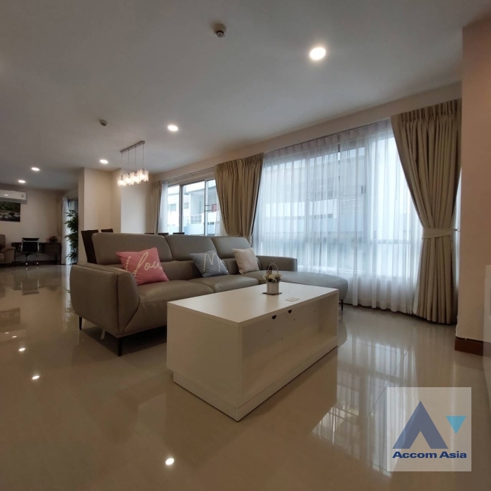  2  3 br Apartment For Rent in Sukhumvit ,Bangkok BTS Phrom Phong at Perfect Location Apartment in the heart of Phrom Phong AA24126