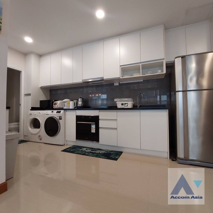 13  3 br Apartment For Rent in Sukhumvit ,Bangkok BTS Phrom Phong at Perfect Location Apartment in the heart of Phrom Phong AA24126