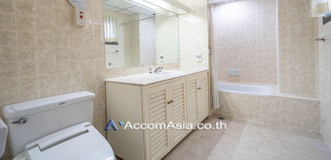 10  3 br Apartment for rent and sale in Sukhumvit ,Bangkok BTS Phrom Phong at Suite For Family AA24172