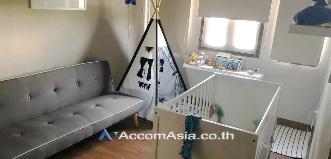 unit 3 Bedrooms  Townhouse For Rent & Sale in Sukhumvit, Bangkok  near BTS Phrom Phong (AA24205)