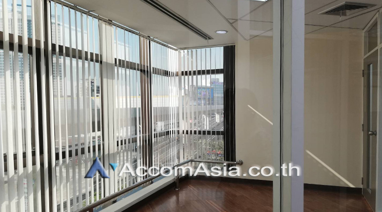 6  Office Space For Rent in Phaholyothin ,Bangkok MRT Phahon Yothin at Viwatchai Building AA24208
