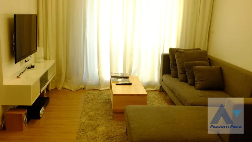 unit 2 Bedrooms  Condominium For Sale in Ratchadaphisek, Bangkok  near BTS Thong Lo (AA24229)