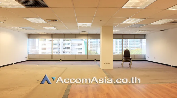 unit Office space For Rent in Ploenchit, Bangkok  near BTS Chitlom (AA24253)