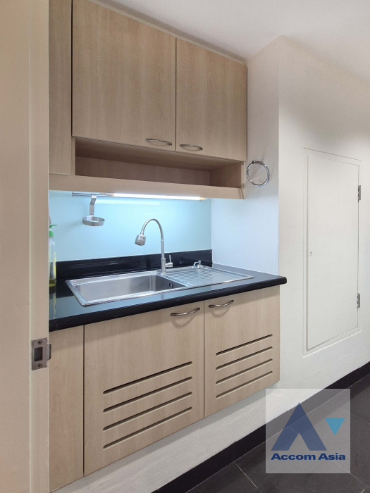 4  2 br Condominium for rent and sale in Sathorn ,Bangkok BRT Thanon Chan at Bangkok Garden Condominium AA24263