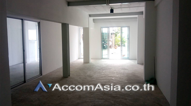6  Shophouse For Rent in Sukhumvit ,Bangkok BTS Phrom Phong AA24283