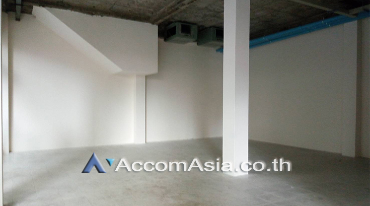  2  Retail / Showroom For Rent in Sukhumvit ,Bangkok MRT Sukhumvit - BTS Asok at BB Building AA24287