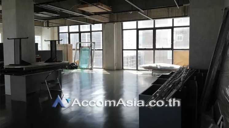 unit Office space For Rent in Sukhumvit, Bangkok  near BTS Phrom Phong (AA24292)