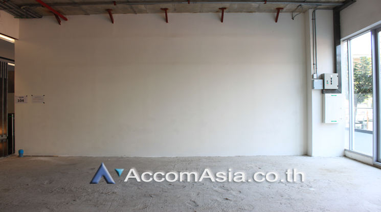  1  Office Space For Rent in Sukhumvit ,Bangkok BTS Phra khanong at Summer Hub AA24296