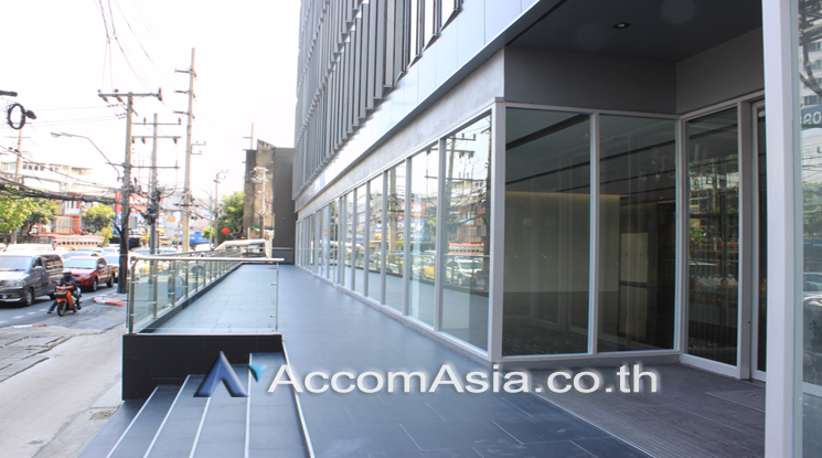 7  Office Space For Rent in Sukhumvit ,Bangkok BTS Phra khanong at Summer Hub AA24296