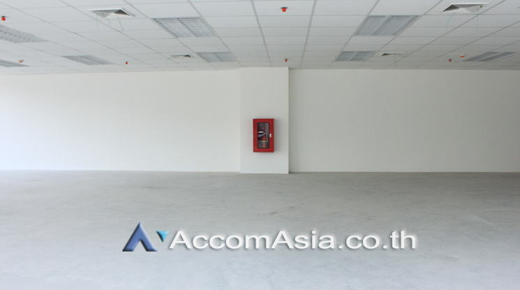 5  Office Space For Rent in Sukhumvit ,Bangkok BTS Phra khanong at Summer Hub AA24299