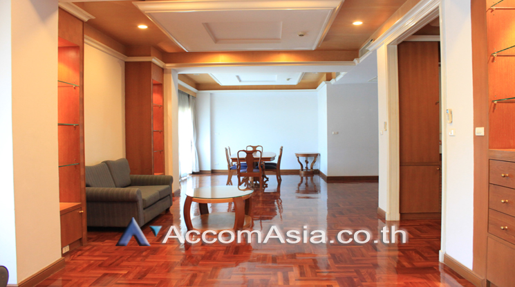  2  3 br Apartment For Rent in Sukhumvit ,Bangkok BTS Nana at Comfortable and Fully Furnished Apartment near BTS AA24339