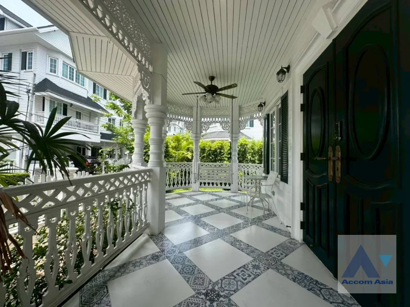 55  4 br House For Rent in Bang Na ,Bangkok  at Fantasia Villa 4 AA31653