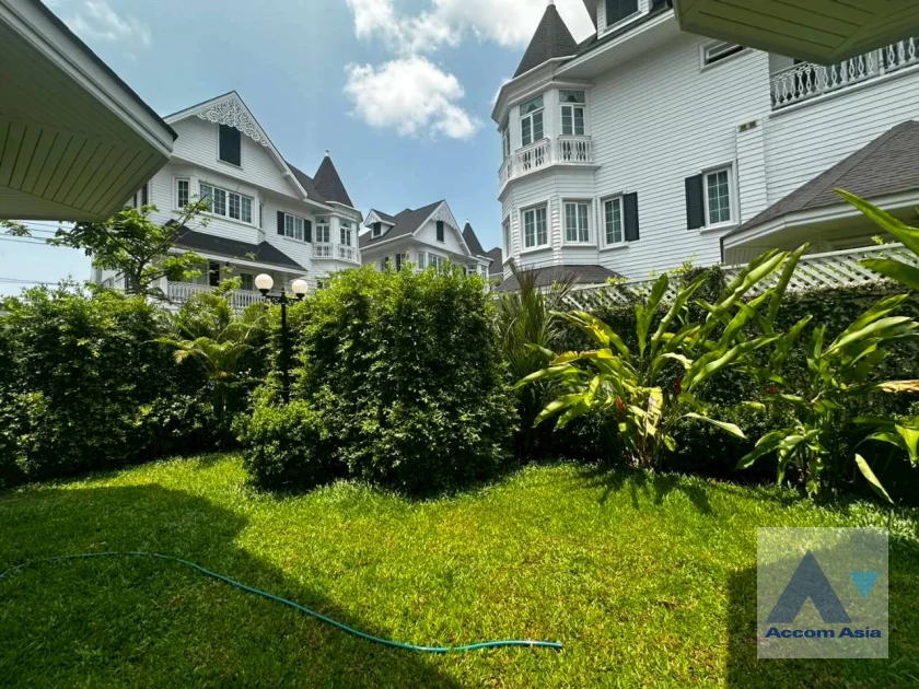 57  4 br House For Rent in Bang Na ,Bangkok  at Fantasia Villa 4 AA31653