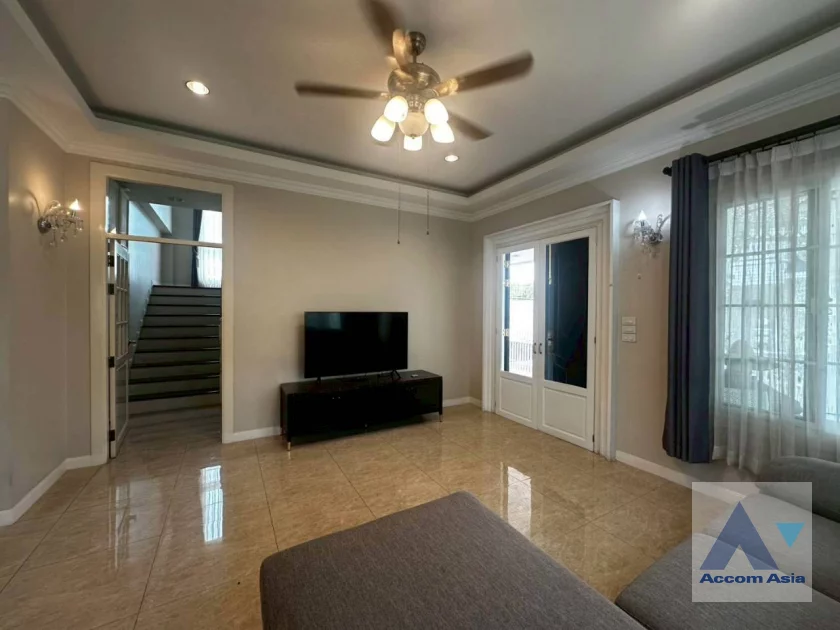 5  4 br House For Rent in Bang Na ,Bangkok  at Fantasia Villa 4 AA31653