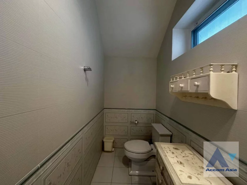 48  4 br House For Rent in Bang Na ,Bangkok  at Fantasia Villa 4 AA31653