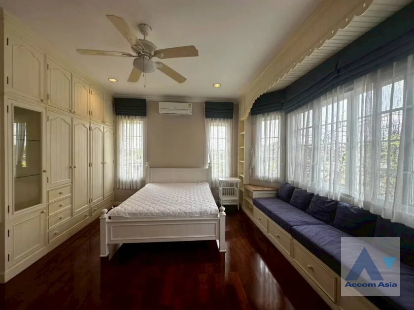31  4 br House For Rent in Bang Na ,Bangkok  at Fantasia Villa 4 AA31653