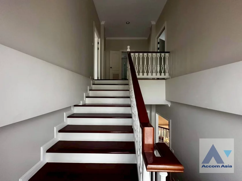 17  4 br House For Rent in Bang Na ,Bangkok  at Fantasia Villa 4 AA31653