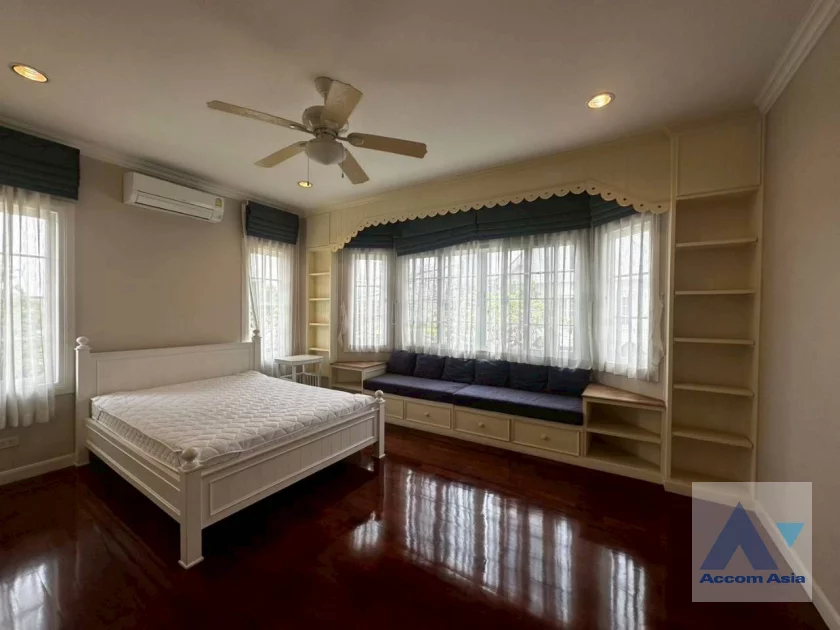 30  4 br House For Rent in Bang Na ,Bangkok  at Fantasia Villa 4 AA31653