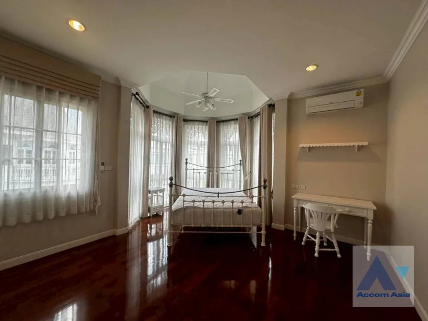 35  4 br House For Rent in Bang Na ,Bangkok  at Fantasia Villa 4 AA31653
