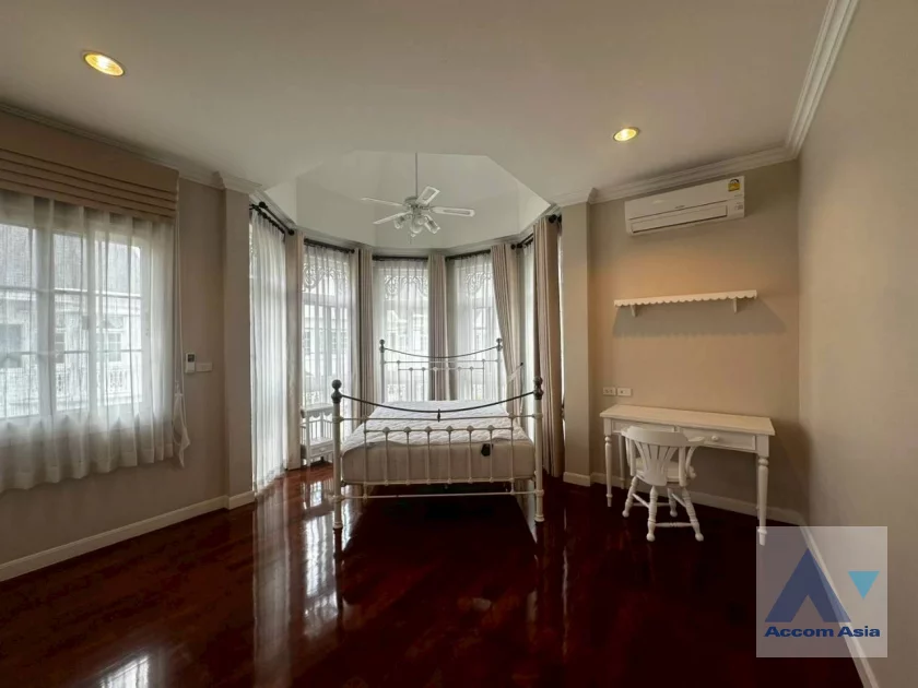 36  4 br House For Rent in Bang Na ,Bangkok  at Fantasia Villa 4 AA31653
