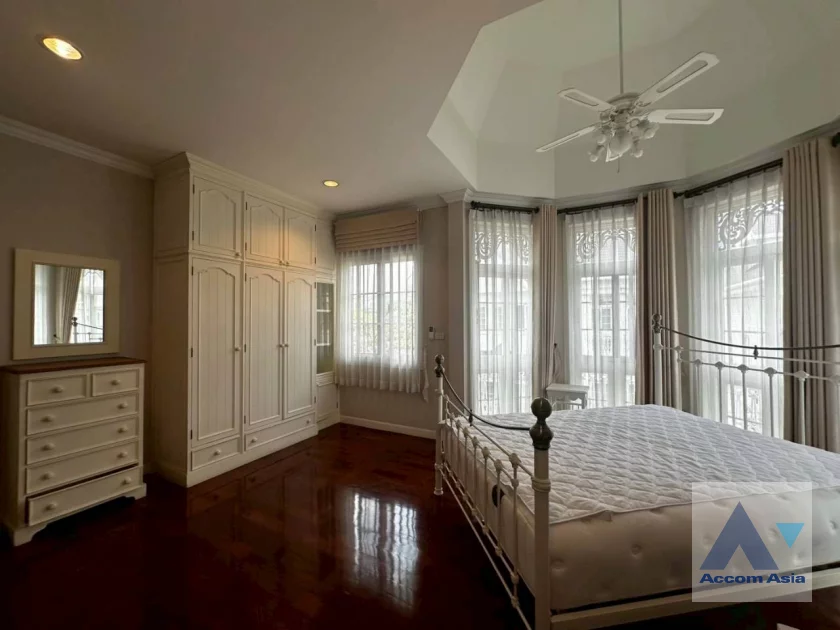 37  4 br House For Rent in Bang Na ,Bangkok  at Fantasia Villa 4 AA31653