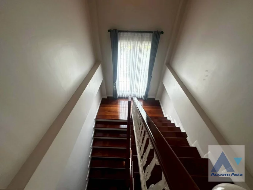 19  4 br House For Rent in Bang Na ,Bangkok  at Fantasia Villa 4 AA31653