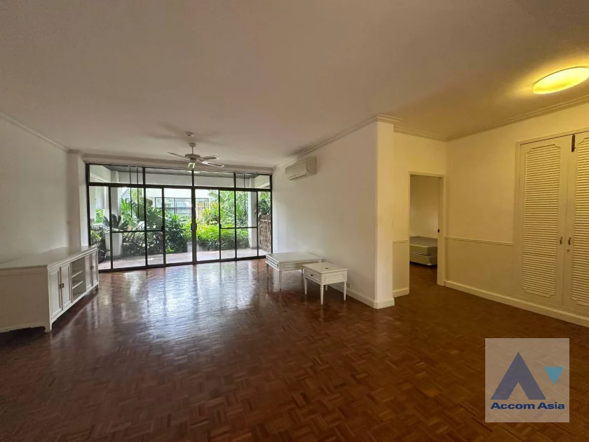 unitGround Floor, Big Balcony, Pet friendly |  2 Bedrooms  Apartment For Rent in Sathorn, Bangkok  near BTS Chong Nonsi - BRT Technic Krungthep (2018203)