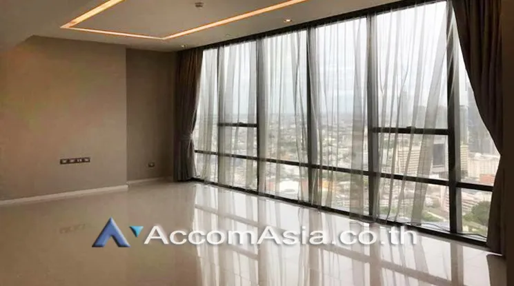 unit 2 Bedrooms  Condominium For Sale in Sathorn, Bangkok  near BTS Surasak (AA24392)