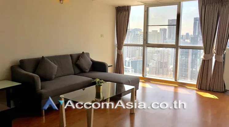 unit 3 Bedrooms  Condominium For Rent in Sukhumvit, Bangkok  near BTS Phrom Phong (AA24396)