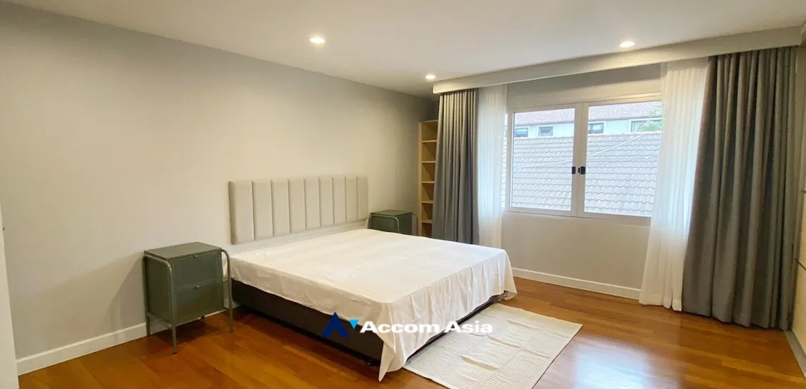 9  4 br House for rent and sale in Sukhumvit ,Bangkok BTS Phrom Phong at House suite for family AA24413