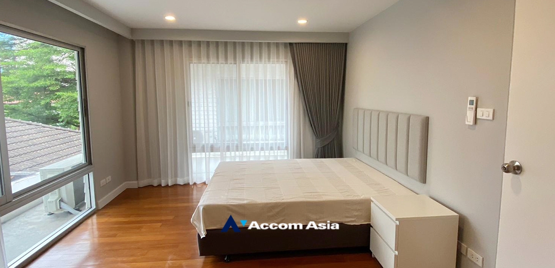 13  4 br House for rent and sale in Sukhumvit ,Bangkok BTS Phrom Phong at House suite for family AA24413