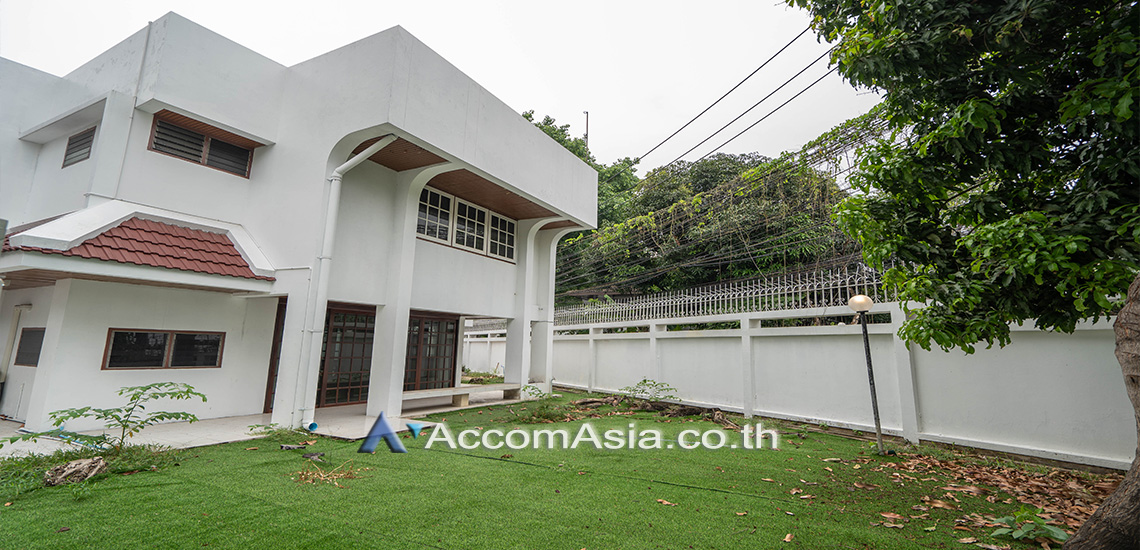  1  3 br House for rent and sale in Sukhumvit ,Bangkok BTS Asok - MRT Sukhumvit AA24422