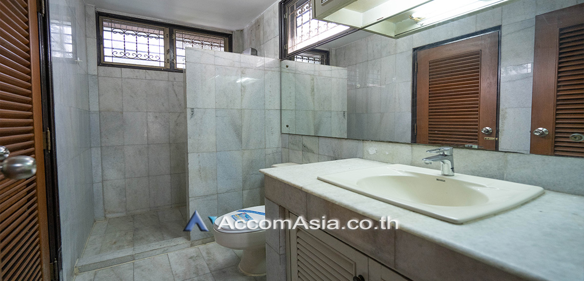 15  3 br House for rent and sale in Sukhumvit ,Bangkok BTS Asok - MRT Sukhumvit AA24422