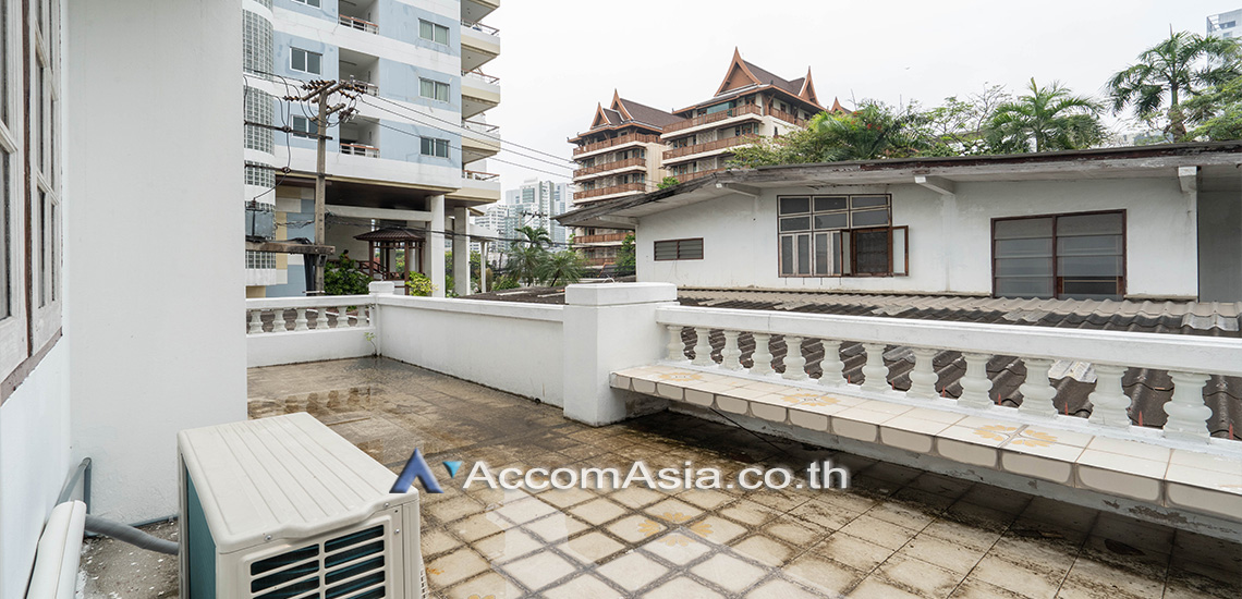 18  3 br House for rent and sale in Sukhumvit ,Bangkok BTS Asok - MRT Sukhumvit AA24422