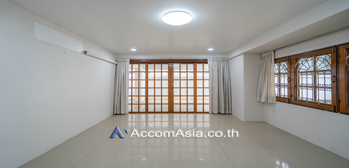 14  3 br House for rent and sale in Sukhumvit ,Bangkok BTS Asok - MRT Sukhumvit AA24422