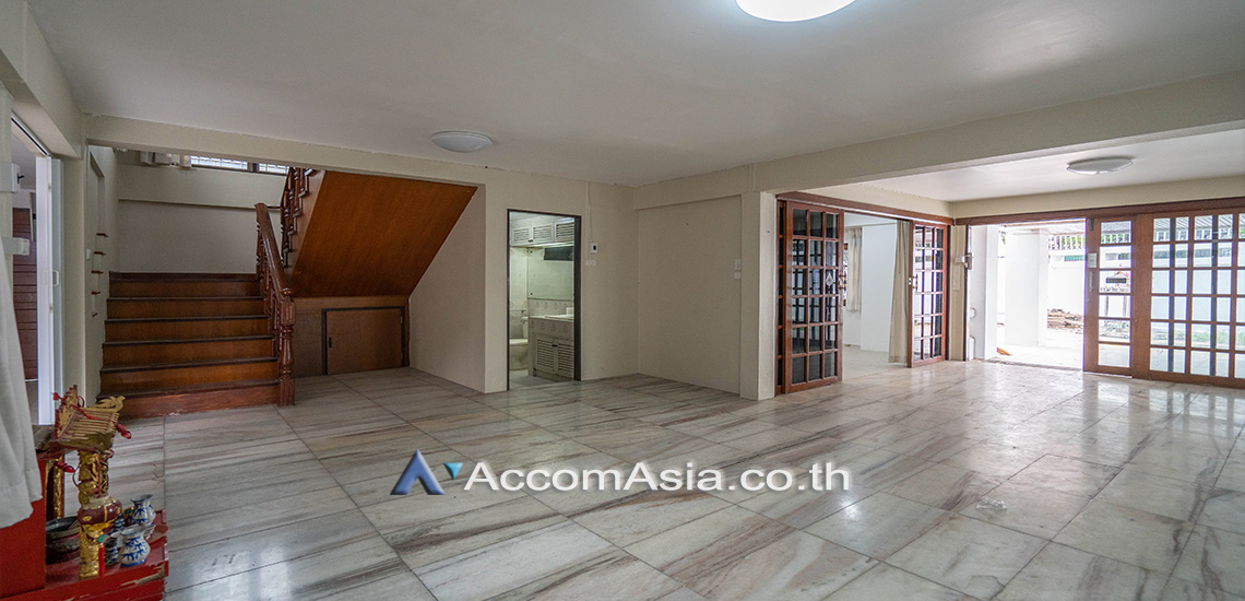 6  3 br House for rent and sale in Sukhumvit ,Bangkok BTS Asok - MRT Sukhumvit AA24422