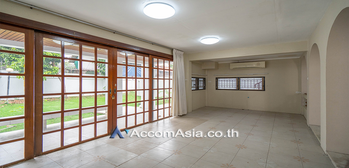 7  3 br House for rent and sale in Sukhumvit ,Bangkok BTS Asok - MRT Sukhumvit AA24422