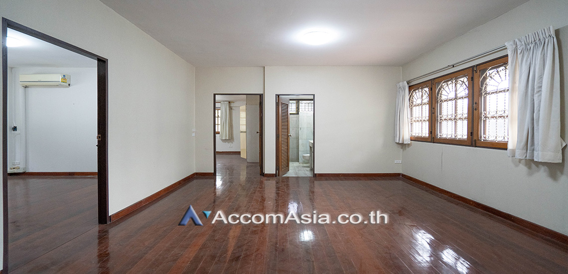 13  3 br House for rent and sale in Sukhumvit ,Bangkok BTS Asok - MRT Sukhumvit AA24422