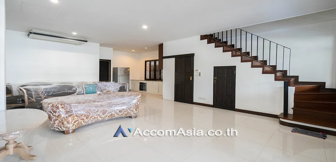 unitHome Office |  3 Bedrooms  Townhouse For Rent & Sale in Sukhumvit, Bangkok  near BTS Phra khanong (AA24452)