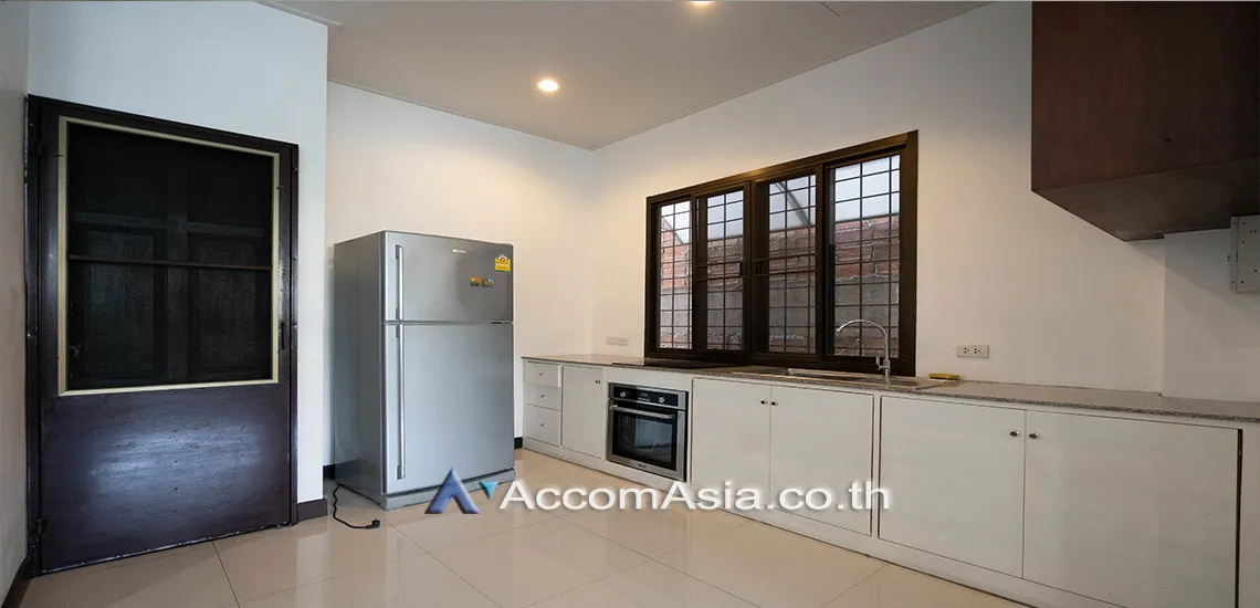 unitHome Office |  3 Bedrooms  Townhouse For Rent & Sale in Sukhumvit, Bangkok  near BTS Phra khanong (AA24452)